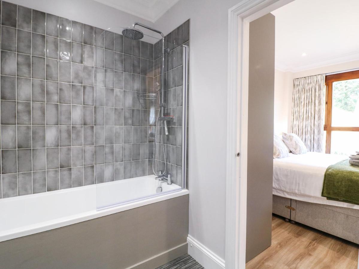 Avenue Croft Nottingham